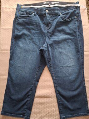 Torrid Bombshell Skinny Cropped Denim Jeans
